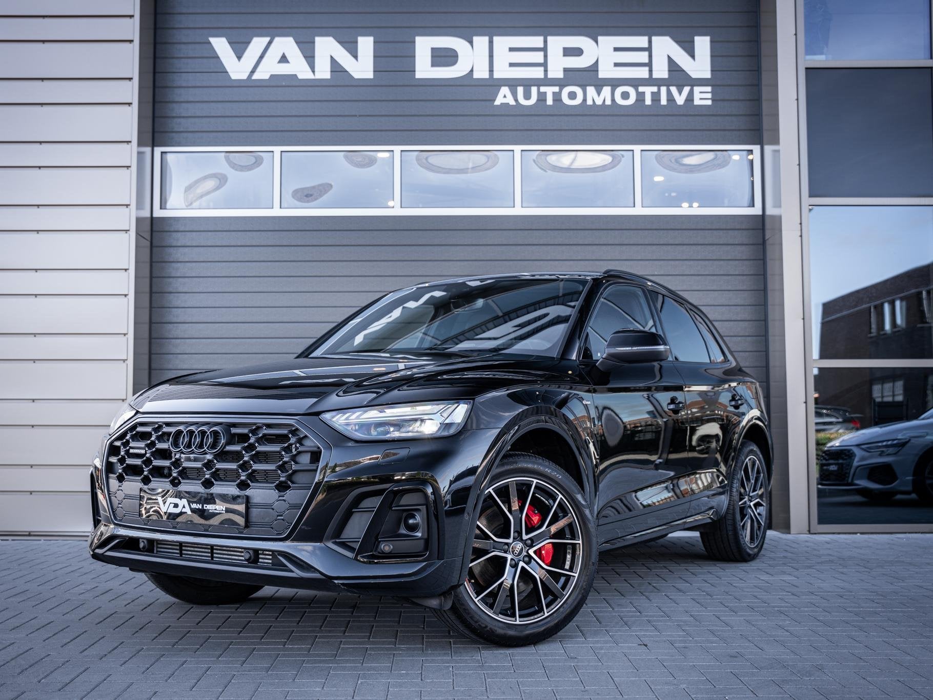 Audi Q5 55 TFSI e S edition Competition 3x S-Line l Pano l T, Auto's, Audi, Automaat, 14 kWh, Gebruikt, 4 cilinders