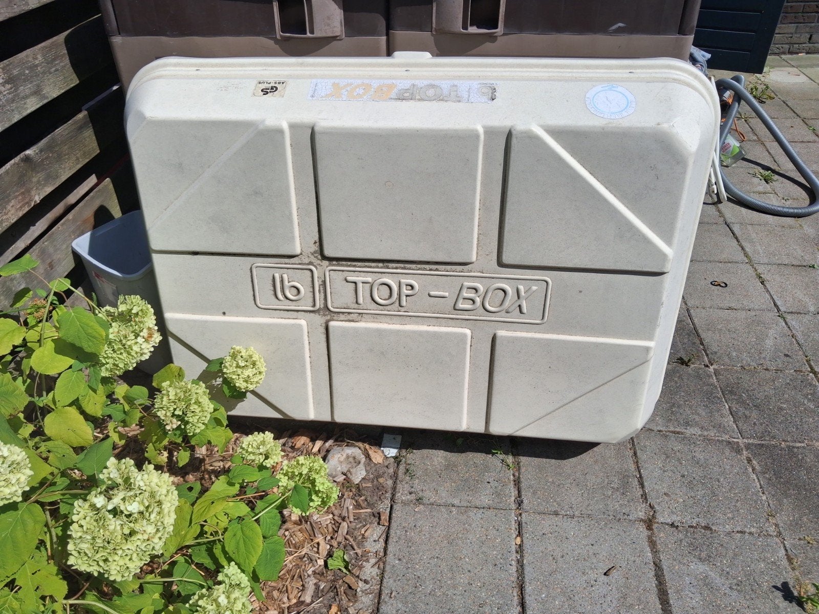 topbox dakkoffer incl sleutels, Ophalen