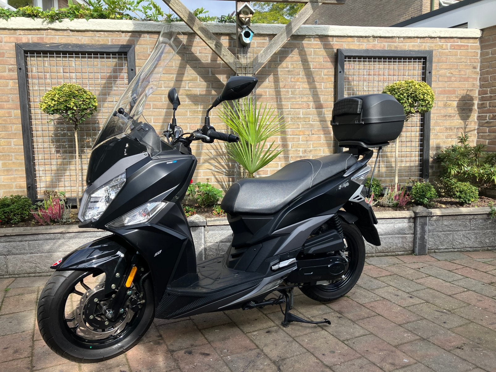 SYM jET 14, Fietsen en Brommers, Ophalen, Overige modellen, Zo goed als nieuw, Benzine