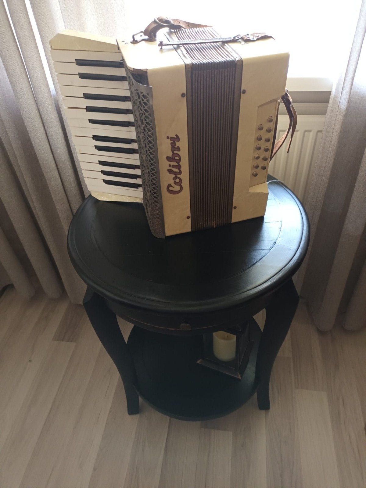 Vintage Kolibri piano accordeon (midden 19e eeuw), Muziek en Instrumenten, Gebruikt, Toetsaccordeon, 120-bas, Ophalen