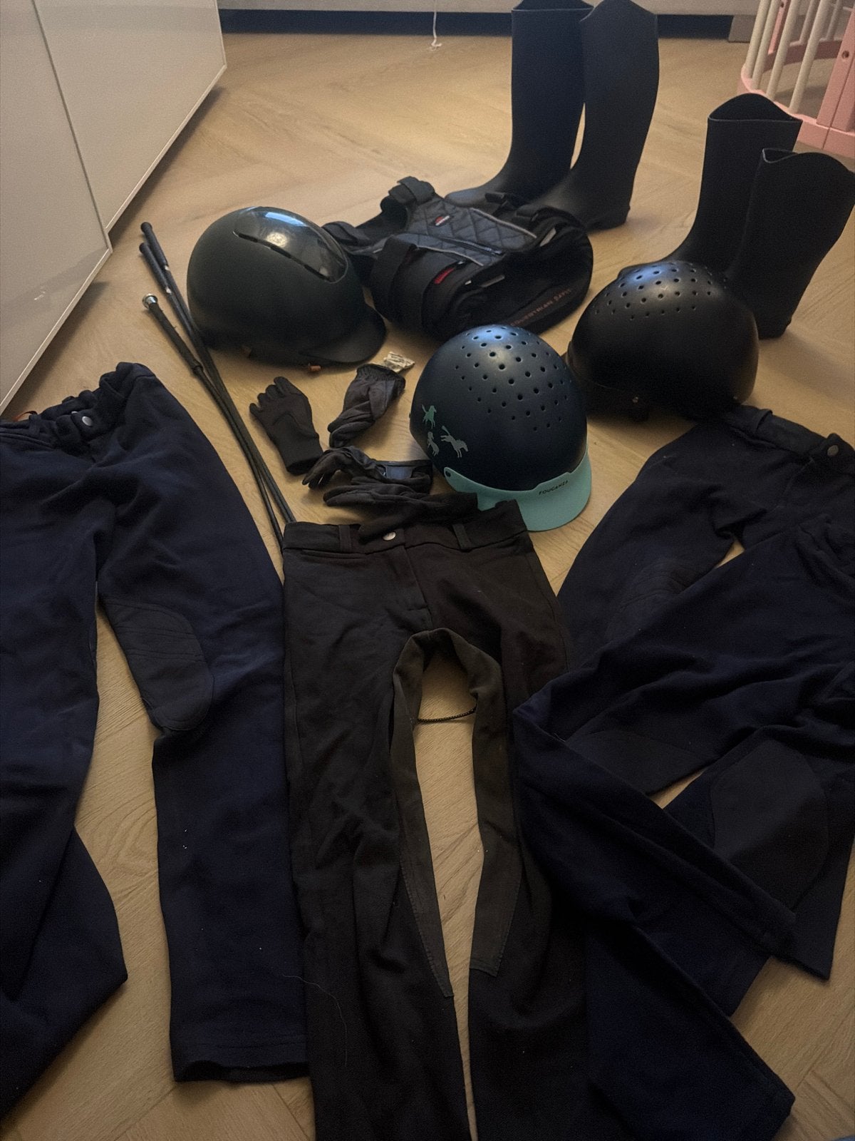 Kinderkleding paardrijden, Ophalen, Zo goed als nieuw