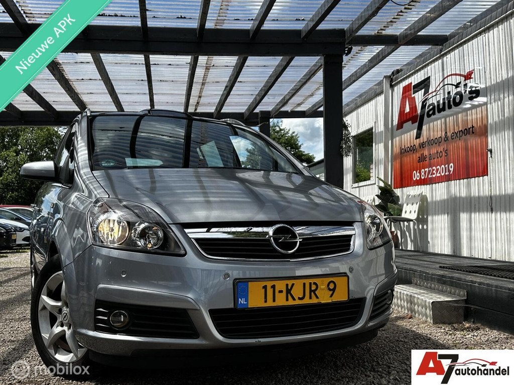 Opel Zafira 1.8 Executive Nieuwe APK, 4 cilinders, 750 kg, MPV, 140 pk