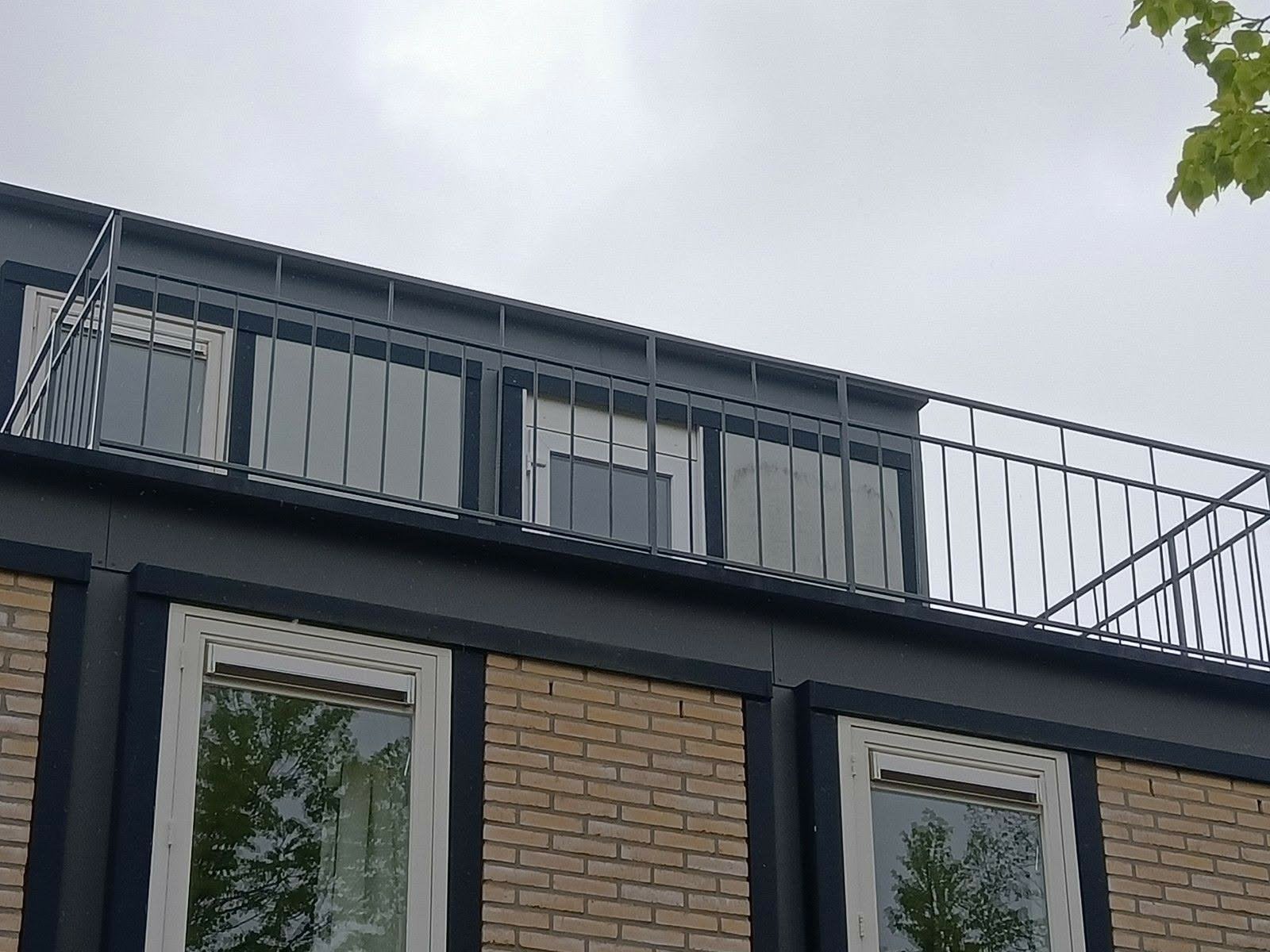 Fabricage en installatie van metalen balustrades en hekken., Doe-het-zelf en Verbouw, Ophalen of Verzenden, Nieuw