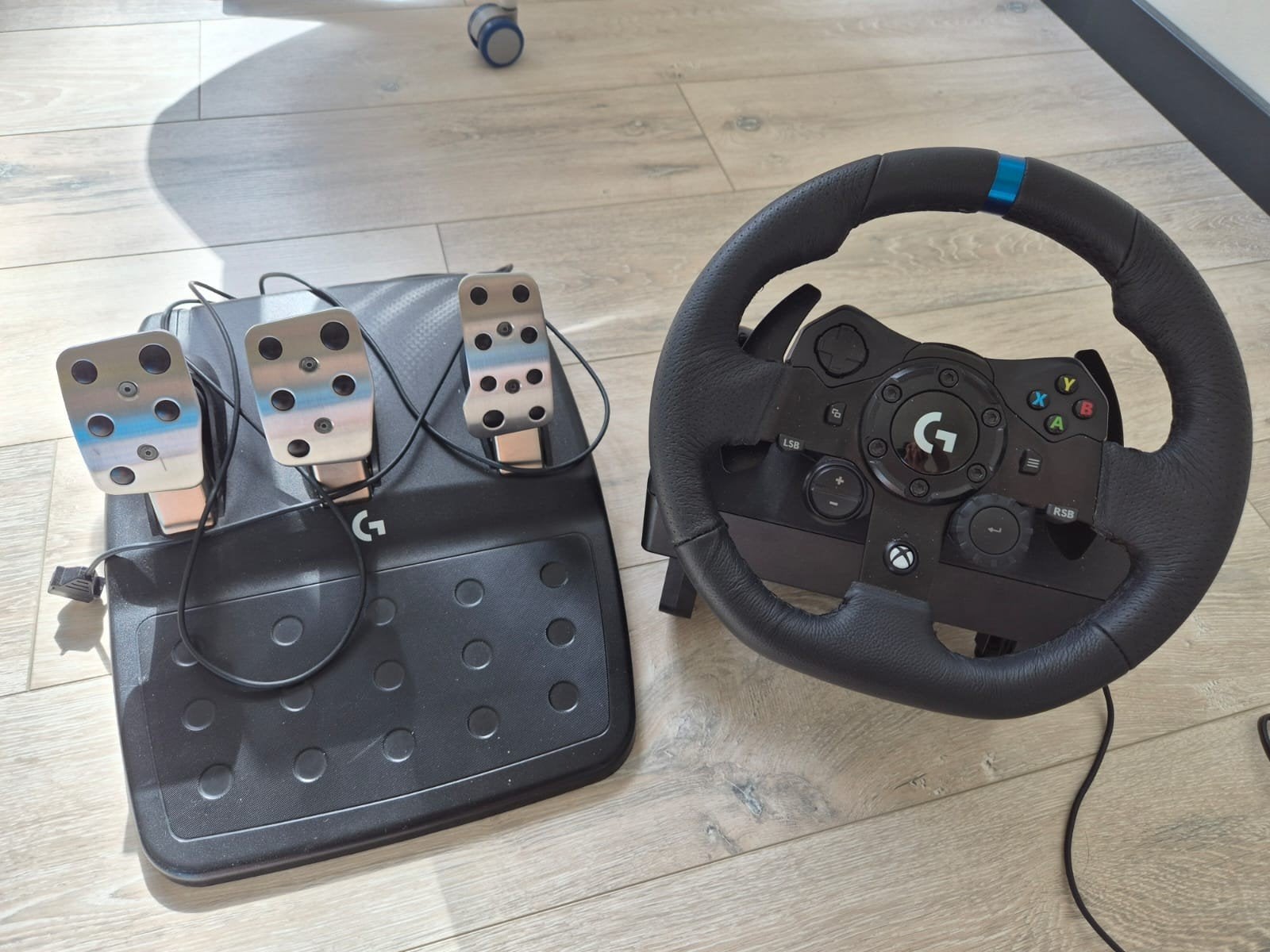 Logitech G923 Trueforce Racestuur voor Xbox en PC, Ophalen, Racestuur, Xbox, Force feedback