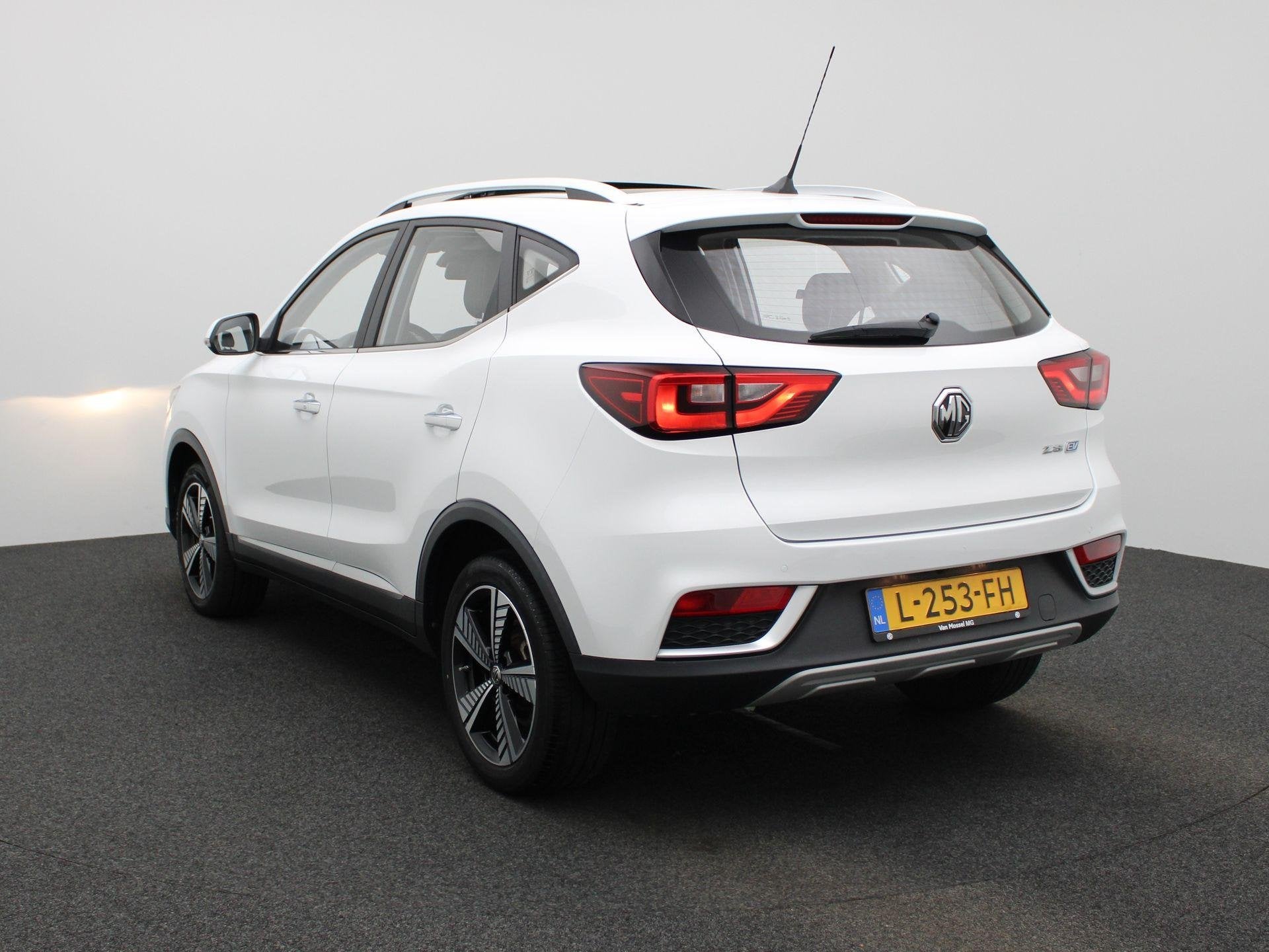 MG ZS EV Luxury 45 kWh, Auto's, Gebruikt, 143 pk, ZS, 1507 kg