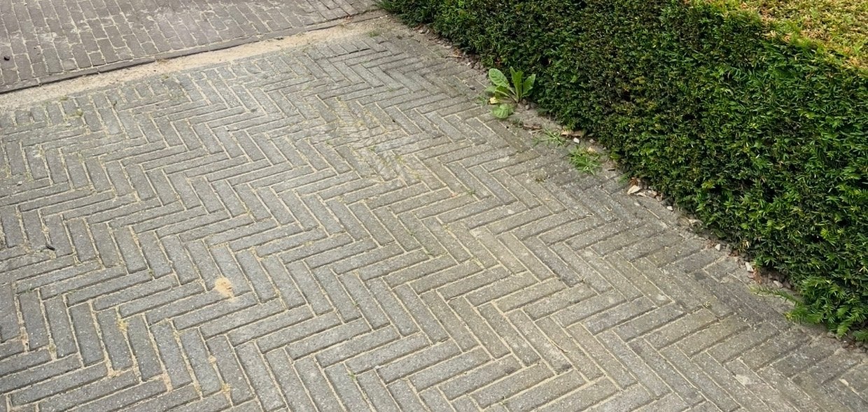 Betonnen waaltjes 50m2, Tuin en Terras, Ophalen, Gebruikt, Klinkers, 10 m² of meer