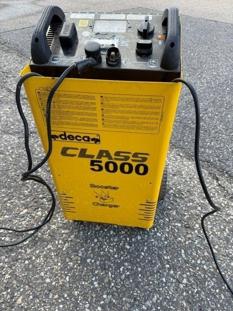 Deca Class 5000 12/24V Jumpstarter & Acculader 230V, Ophalen, Gebruikt, Info@eparts.nl, Kostverlorenweg 8 Soest