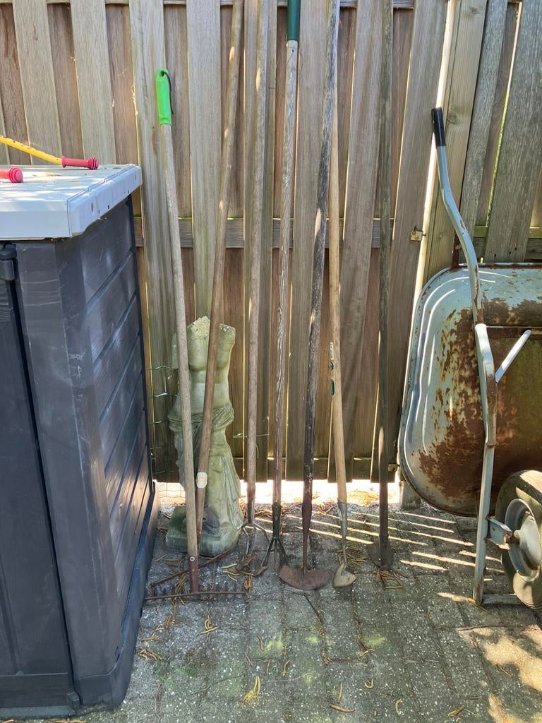 3 stuks Tuingereedschap hark drietand schoffel gratis, Tuin en Terras, Ophalen, Overige materialen, Minder dan 3 meter, 1 tot 2 meter