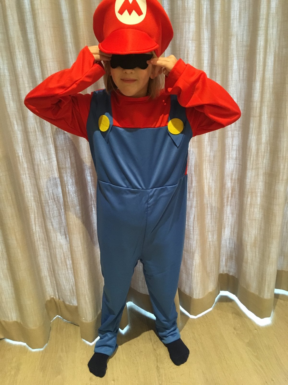 Nieuw super mario verkleedpak maat 98/104, Kinderen en Baby's, Carnavalskleding en Verkleedspullen, Ophalen of Verzenden, Nieuw