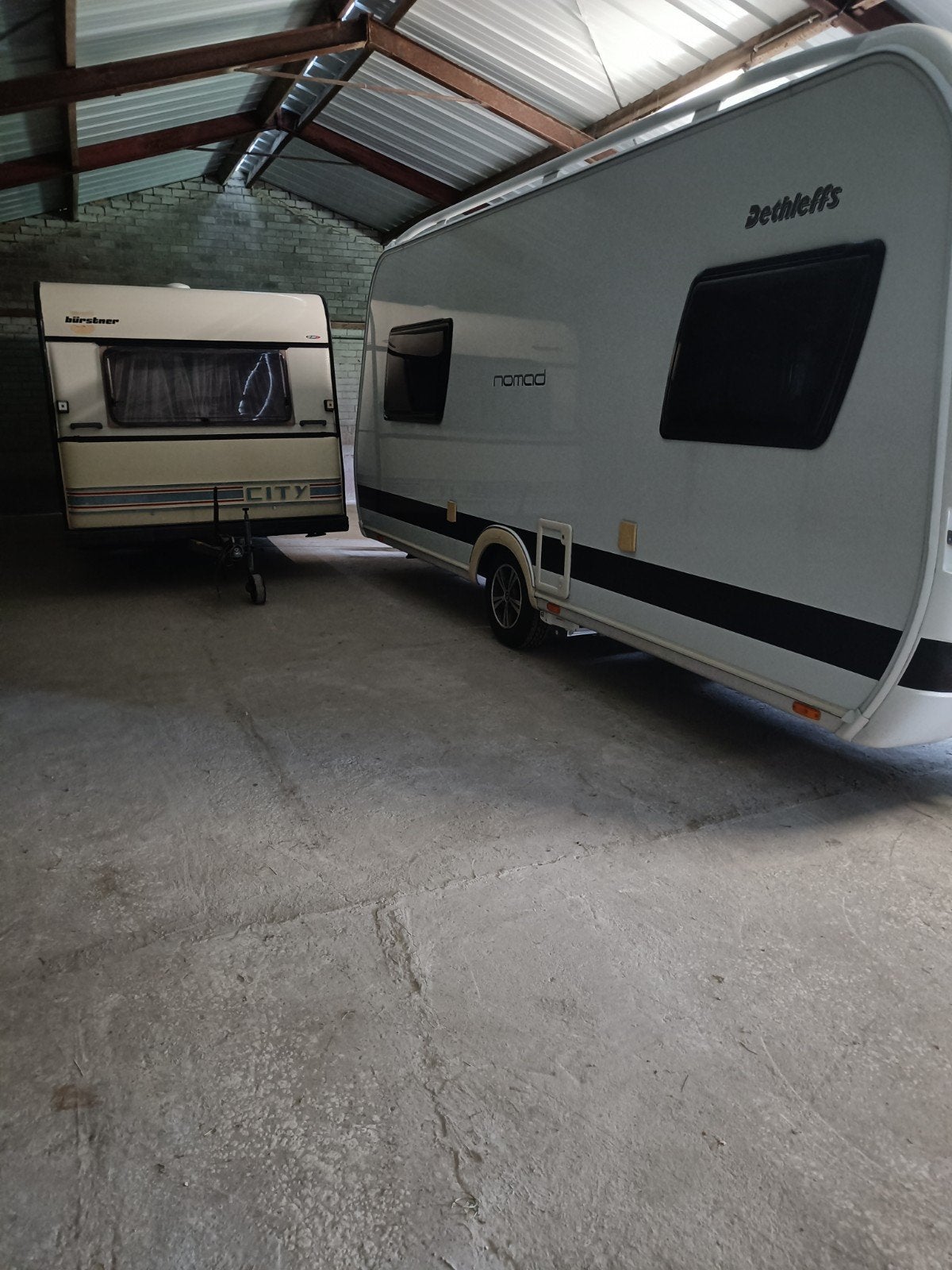 Caravan stalling, Particulier, Rondzit