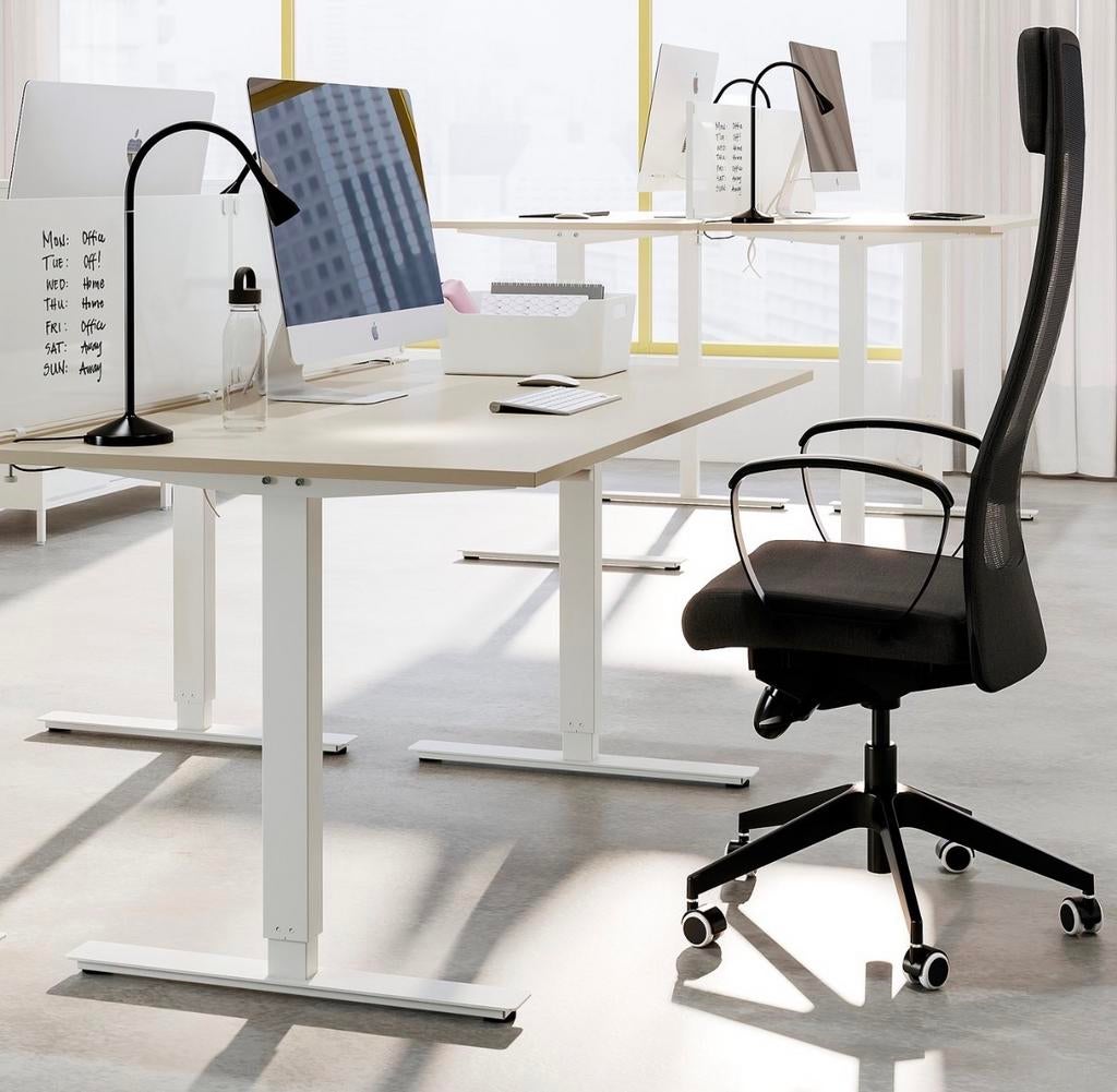 IKEA SKARSTA Zit-sta bureau, wit, 120x70 cm, Huis en Inrichting, Bureaus, Zit-sta bureau, Spaanplaat of MDF, In hoogte verstelbaar