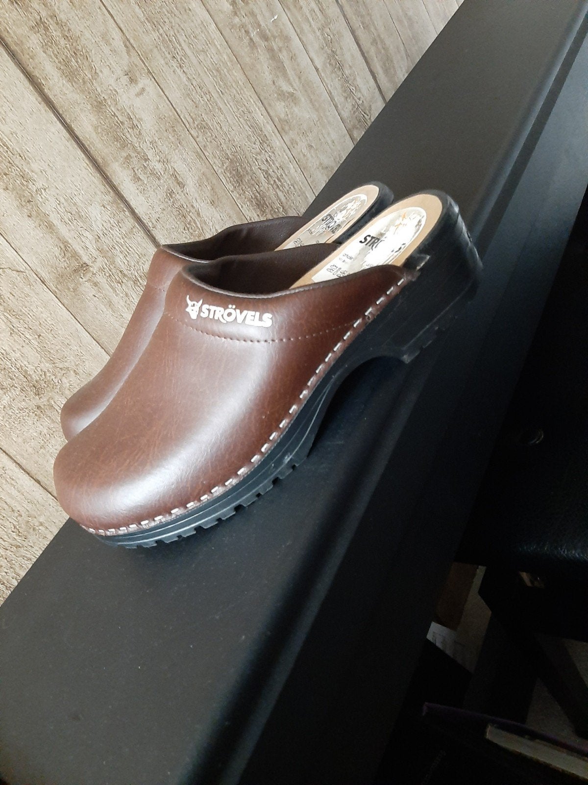 nieuwe strovels 44 klompen, Ophalen of Verzenden, Nieuw, Bruin, Klompen