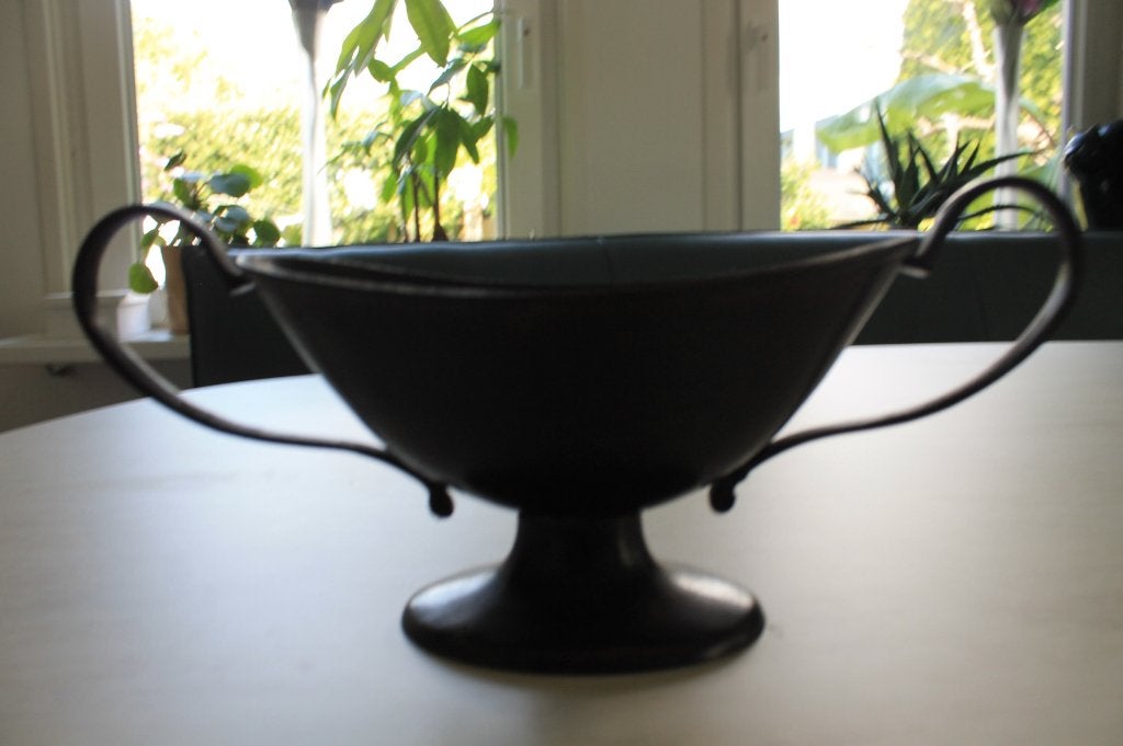 Metalen bloempot met oren, Gebruikt, Verzenden, Binnen, Metaal