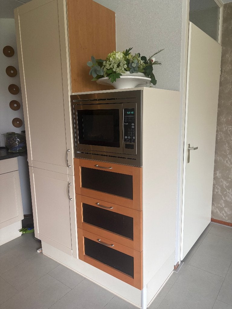 Kast met Pelgrim inbouwkoelkast en inbouw combimagnetron, Ophalen, 150 tot 200 liter, 60 cm of meer, Met aparte vriezer