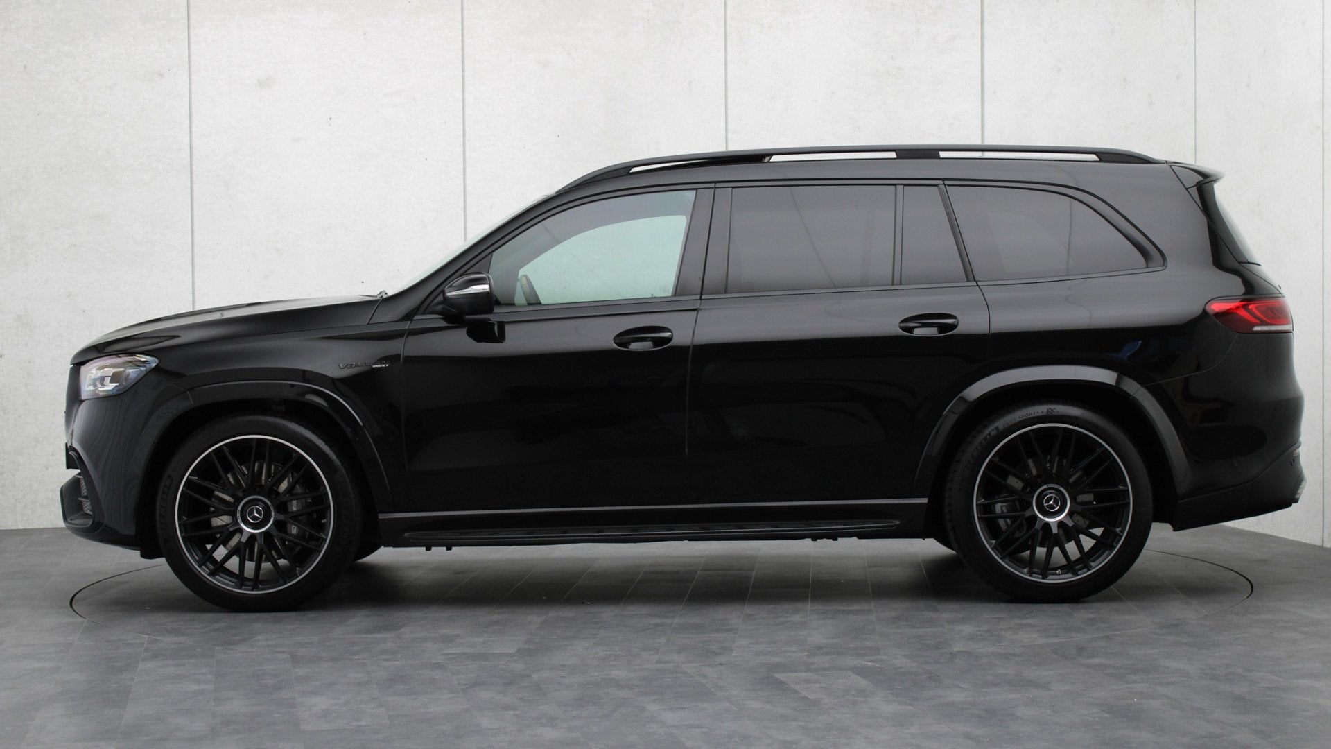 Mercedes-Benz GLS AMG 63 4MATIC+ Premium Plus | Massage | Bu, Auto's, Mercedes-Benz, 12 maanden, Gebruikt, 7 stoelen, Zwart