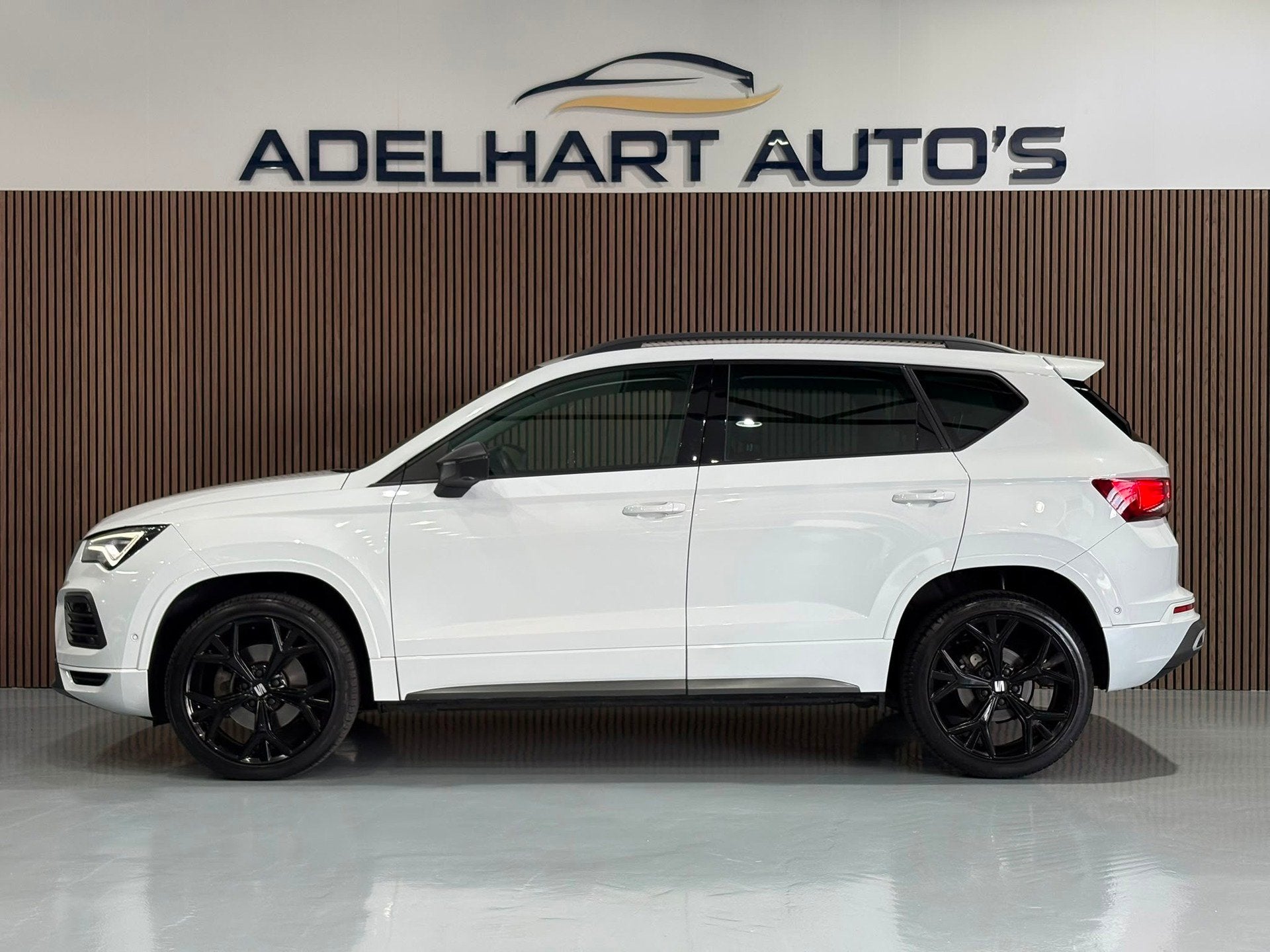 Seat Ateca 1.5 TSI Style Business Intense FR / Navigatie ful, 15 km/l, 4 cilinders, Ateca, Wit