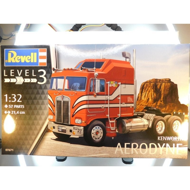 Revell Kenworth Aerodyne Rood 1:32, Hr.de@carrera-revell.com, Nieuw, 1:32 tot 1:50, Revell