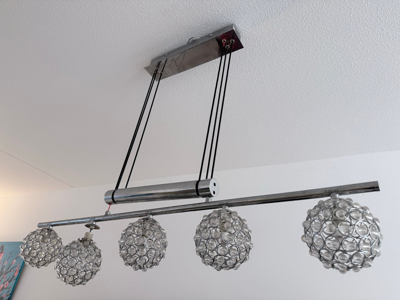 Moderne hanglamp met 5 kristallen bollen, Huis en Inrichting, Ophalen of Verzenden, Zo goed als nieuw, Metaal, Overige fittingen