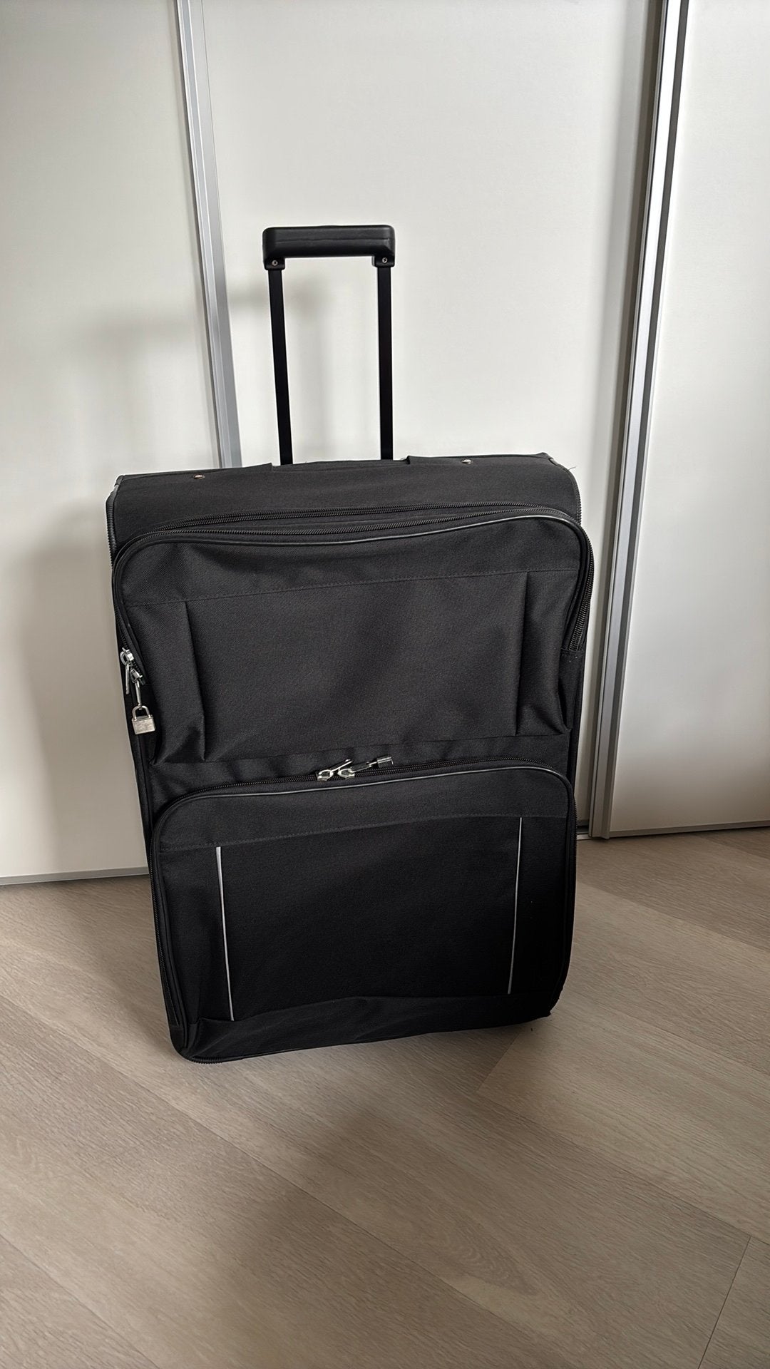 Te koop reiskoffer, Ophalen, Wieltjes, 45 tot 55 cm, Zo goed als nieuw