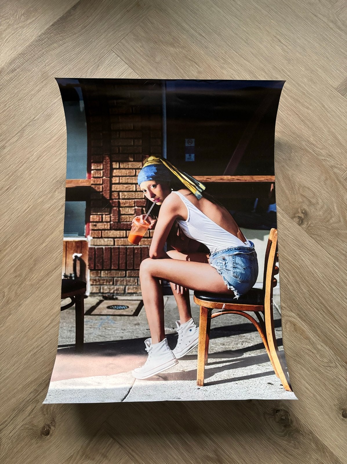 Poster Modern Meisje met de Parel, Huis en Inrichting, Woonaccessoires | Schilderijen, Tekeningen en Foto's, Ophalen, Minder dan 50 cm
