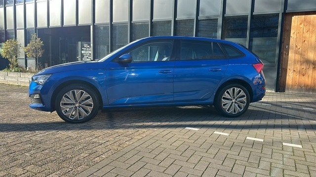 Skoda SCALA 1.0 TSI Active stoel/stuur verwarming , pdc , ca, Auto's, Skoda, Scala, Gebruikt, Euro 6, 95 pk
