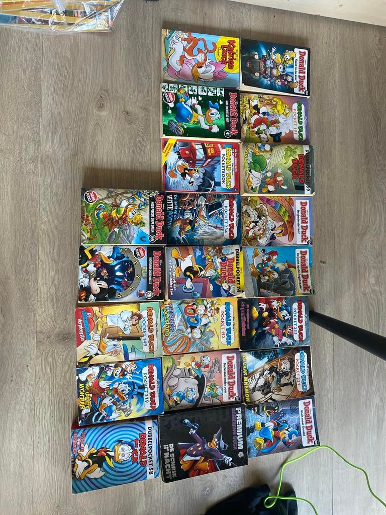 Donald Duck & Zo Zit Dat Jaargangen, Specials en meer, Boeken, Meerdere stripboeken, Ophalen of Verzenden, Gelezen