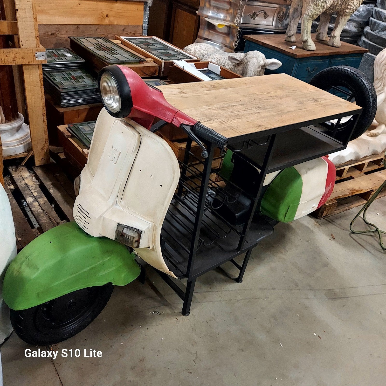 Unieke Vespa Bar met Wijnglazenhouder en Flessenrekken, Ophalen of Verzenden, Ff iets anders, Info@ff-ietsanders.nl, 5051CM