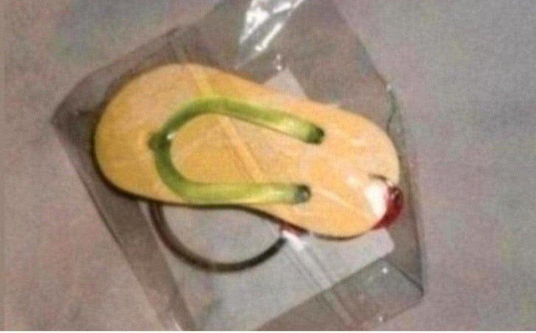 Sleutelhanger Teenslipper Groen - Nieuw, Ophalen of Verzenden, Nieuw, Overige typen