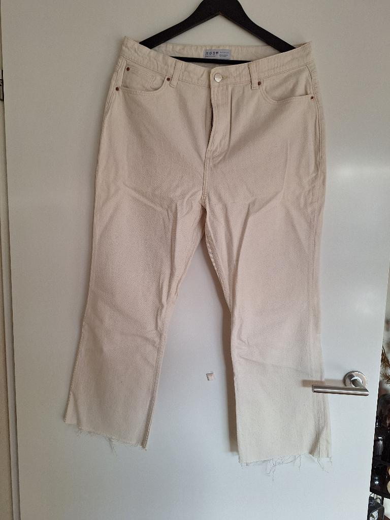 Ecru spijkerbroek / jeans maat 42, Primark, Beige, Maat 42/44 (L), Ophalen of Verzenden
