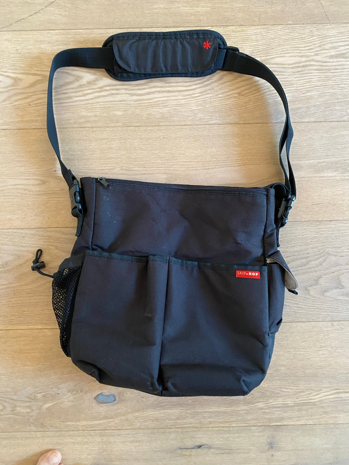 Skip Hop Luiertas Zwart, Kinderen en Baby's, Luiertassen, Gebruikt, Zwart, Skip Hop, Bevestiging voor kinderwagen
