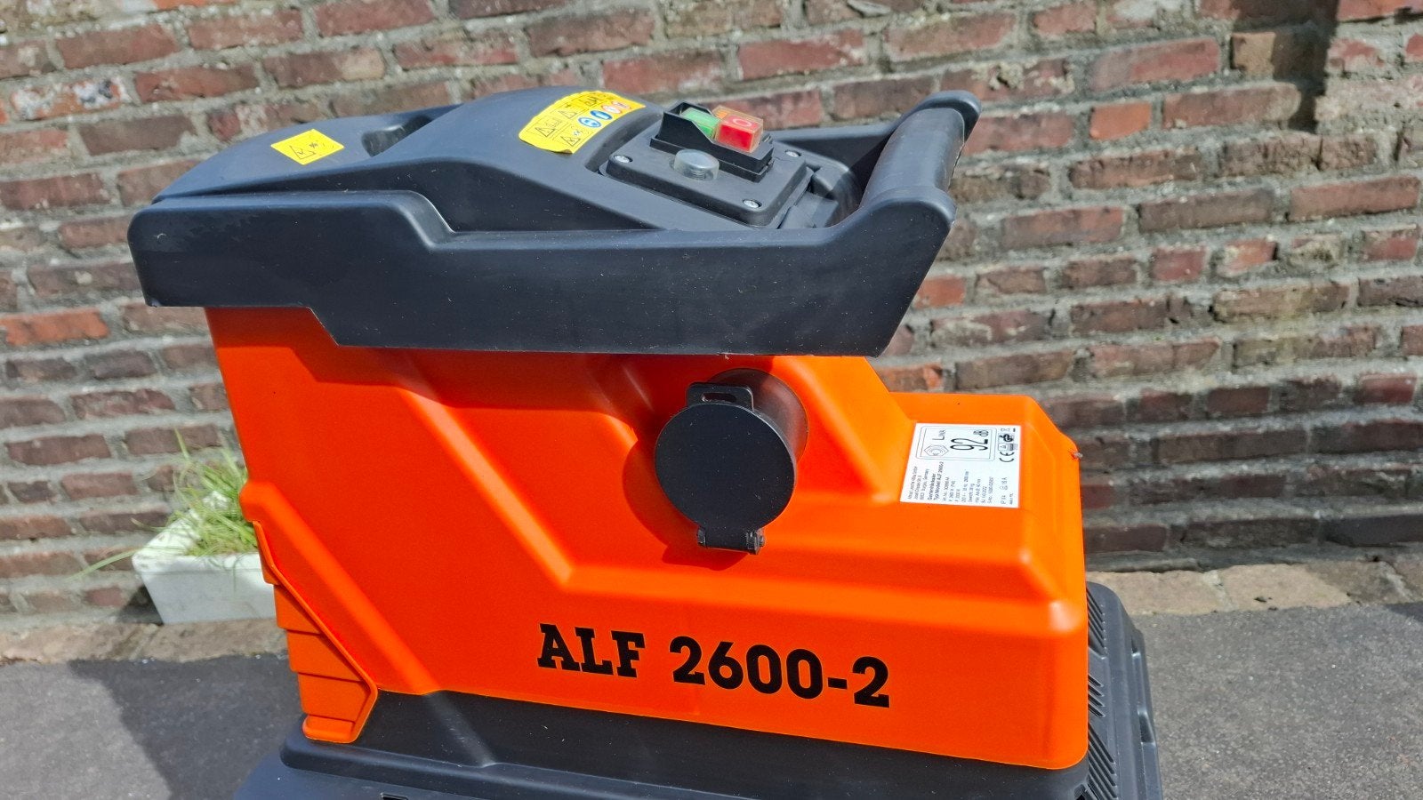 Atika ALF 2600-2 Elektrische Hakselaar met Opvangbak, Ophalen, Atika, Zo goed als nieuw, Met opvangbak