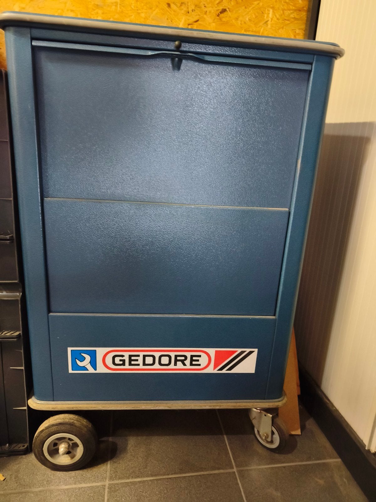 Gedore gereedschapswagen met lades, Ophalen of Verzenden, Gevuld, Gebruikt