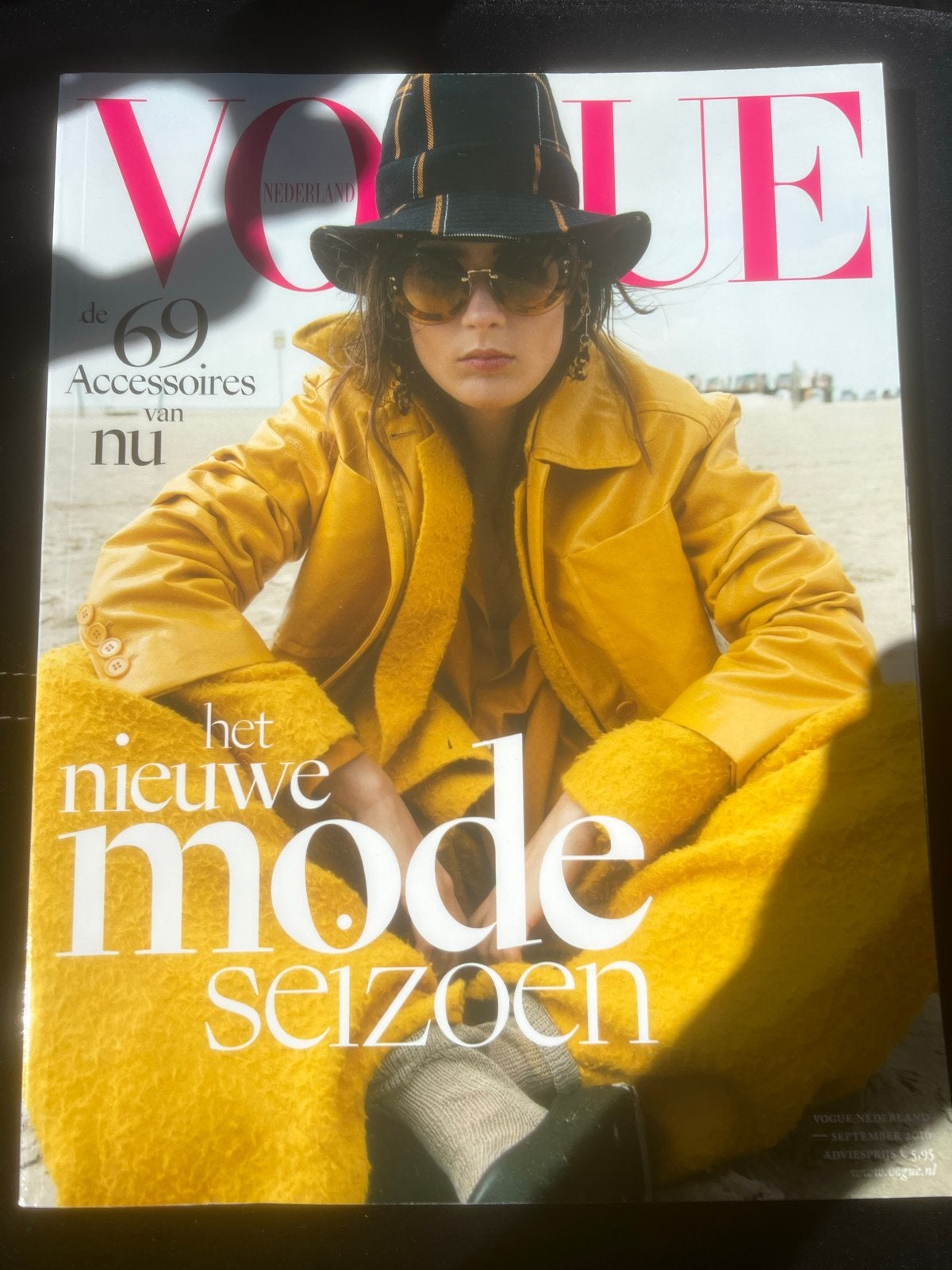 Vogue Nederland - Het Nieuwe Modeseizoen, Boeken, Ophalen of Verzenden, Zo goed als nieuw, Glossy