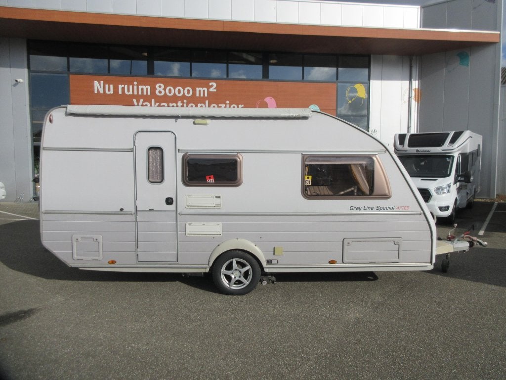 Kip Grey Line Special 47 TEB MET UNICO VOORTENT, Reservewiel, Kip, Treinzit, 1000 - 1250 kg