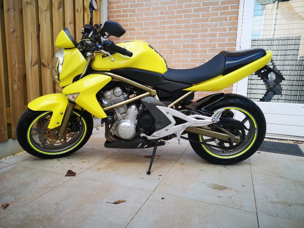 Kawasaki ER6N, 2 cilinders, Gebruikt, Particulier, Handgeschakeld
