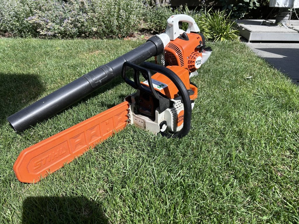 Stihl MS 210 kettingzaag + BG 56 bladblazer, nette set, Ophalen, Handgedragen, Zo goed als nieuw, Stihl