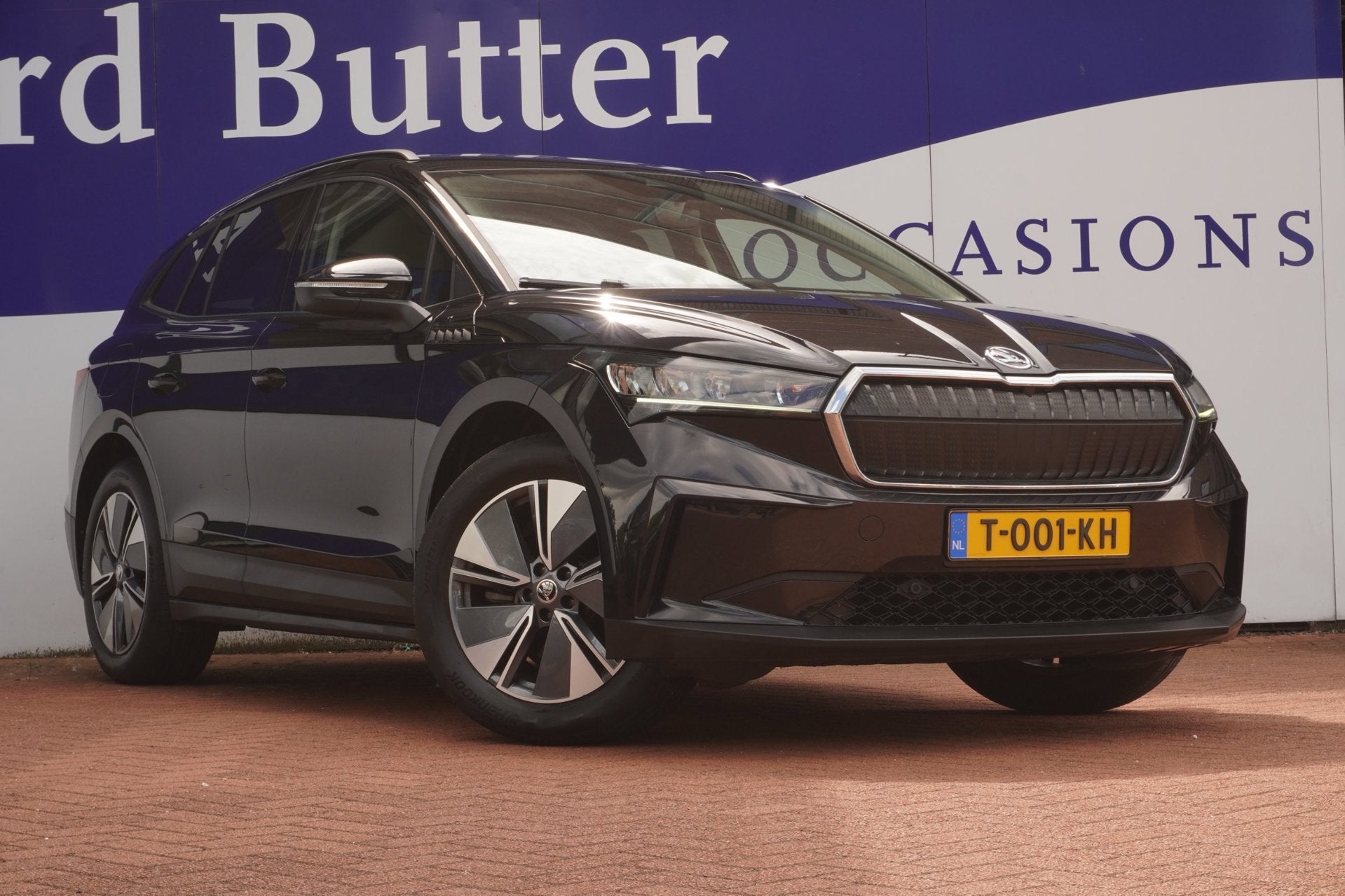 Skoda Enyaq iV 60+warmte-pomp+-verw+/Cimate-Pakket+93,45%SOH, Auto's, Skoda, Automaat, Achterwielaandrijving, Gebruikt, Zwart