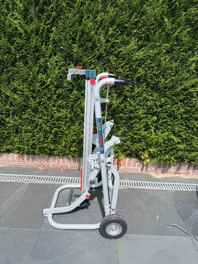 Bosch - PRO GTA 2500 W Werktafel, Ophalen, Zo goed als nieuw, 70 tot 120 cm, Inklapbaar