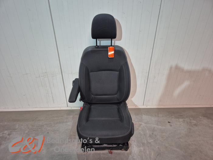 Stoel links van een Renault Trafic, Auto-onderdelen, Interieur en Bekleding, Gebruikt, -, Renault, -