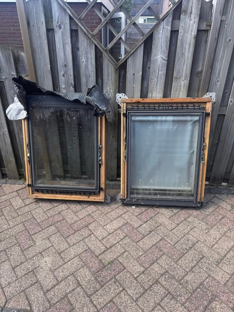 2 Velux dakramen GGL M04 3059 - Gebruikt, Ophalen, Minder dan 80 cm, 80 tot 120 cm, Zo goed als nieuw