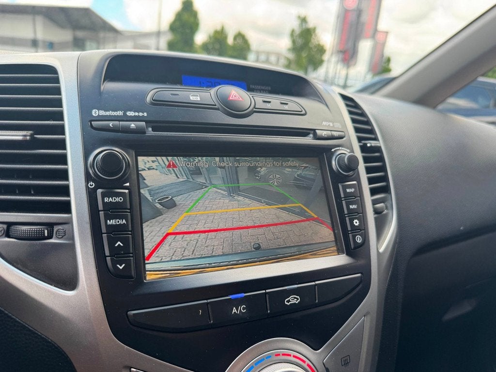 Hyundai Ix20 1.4i Go! Airco|NAVI|CAMERA|BOVAG GARANTIE, Auto's, Hyundai, Voorwielaandrijving, 12 maanden, Stof, Gebruikt