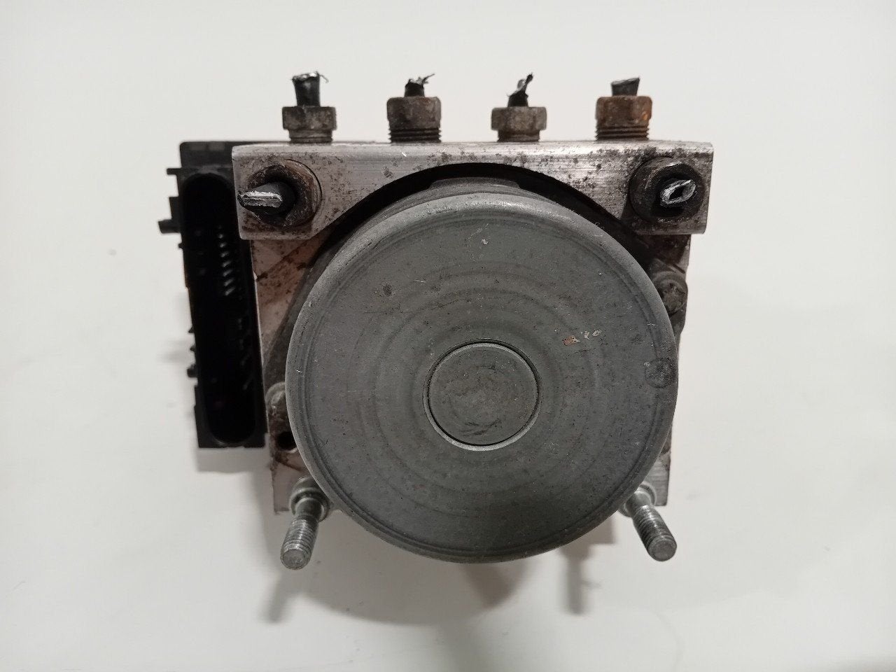 Abs pomp Opel Corsa, Onderdelen@venauto.nl, Van der Ven Autorecycling B.V., Gebruikt, Ettenseweg 76, 4706 PB Roosendaal, The Netherlands