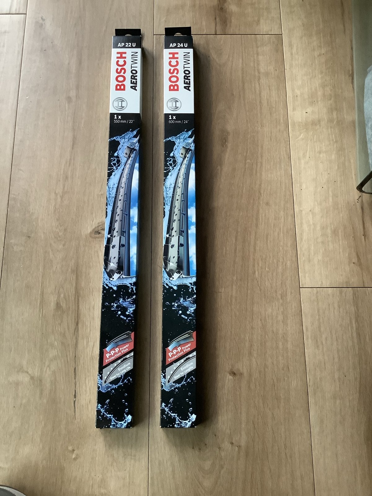 Nieuwe Bosch Aerotwin ruitenwissers 60 en 55 cm, Ophalen of Verzenden, Nieuw, Universele onderdelen