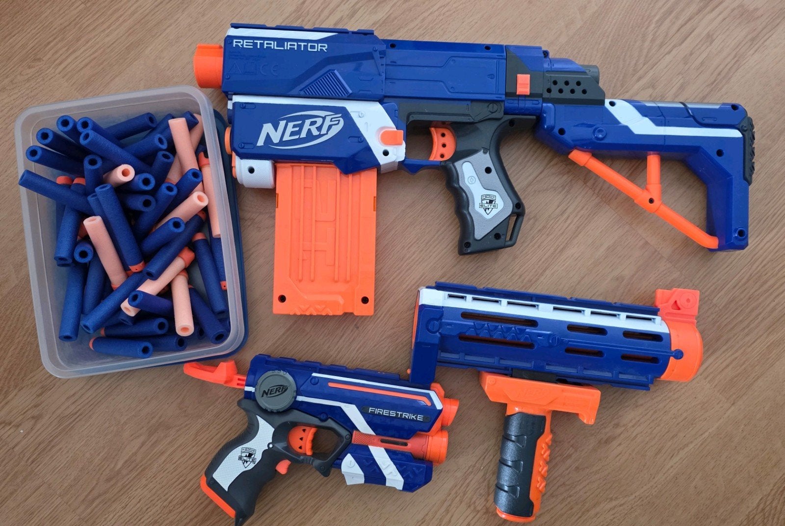 Nerf Retaliator & Firestrike Blasters met Darts, Kinderen en Baby's, Ophalen of Verzenden, Zo goed als nieuw, Jongen of Meisje