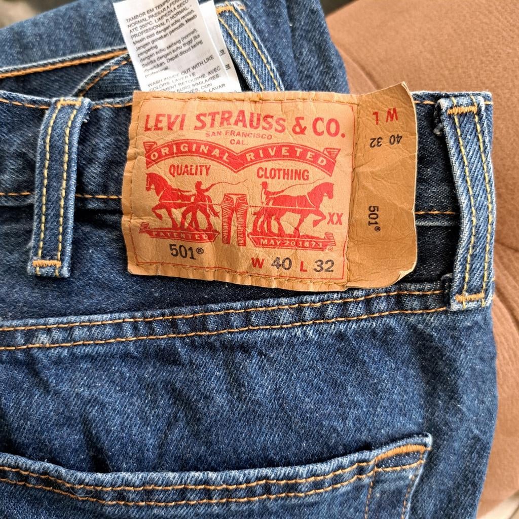 Levi's 501, Ophalen of Verzenden, Zo goed als nieuw, Blauw, W33 - W34 (confectie 48/50)