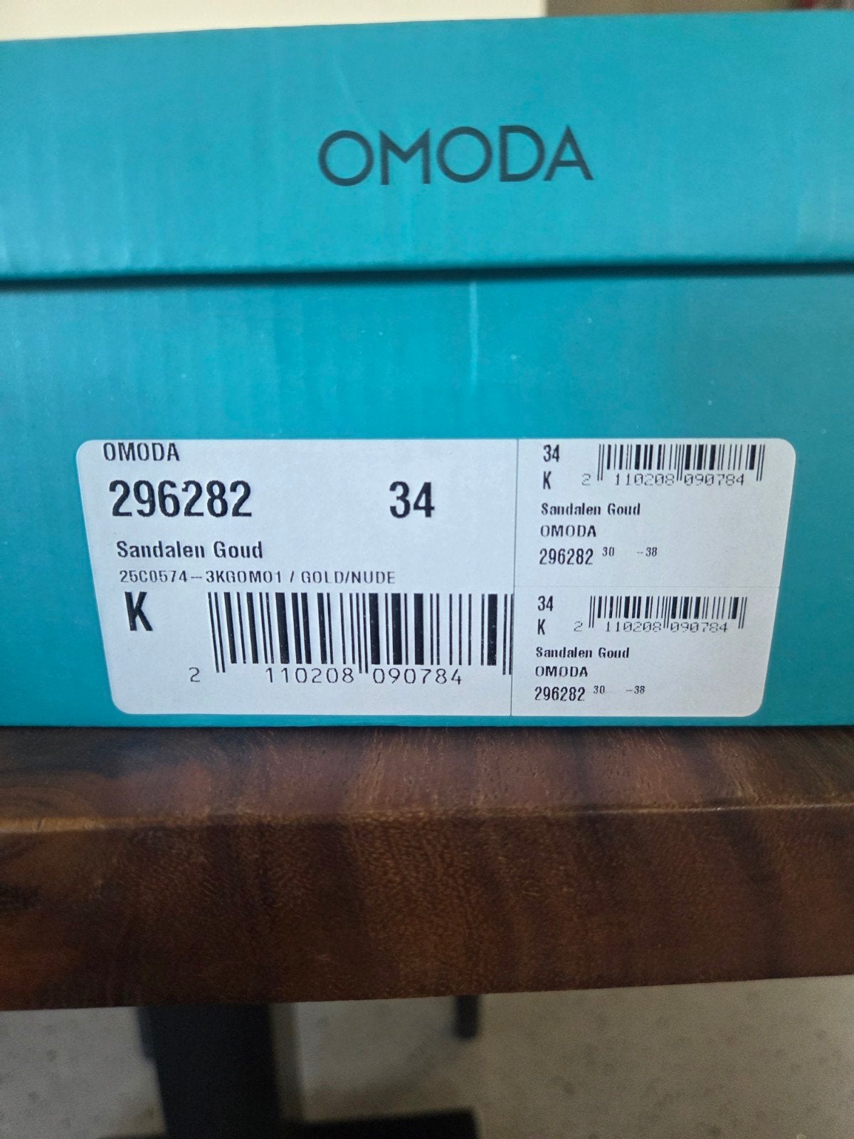 Omoda Sandalen Goud Maat 34 - Nieuw in doos, Meisje, Schoenen, Nieuw, Ophalen of Verzenden