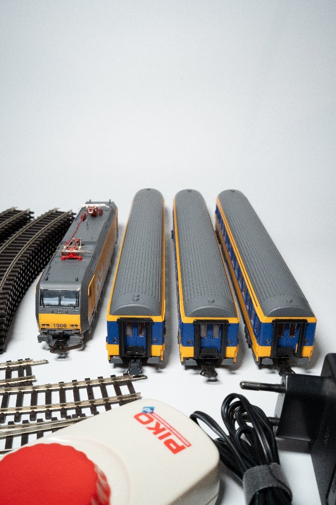 PIKO H0 NS modeltrein set – locomotief 1906 - wagon + rails, Treinset, Gelijkstroom, Verzenden, Analoog