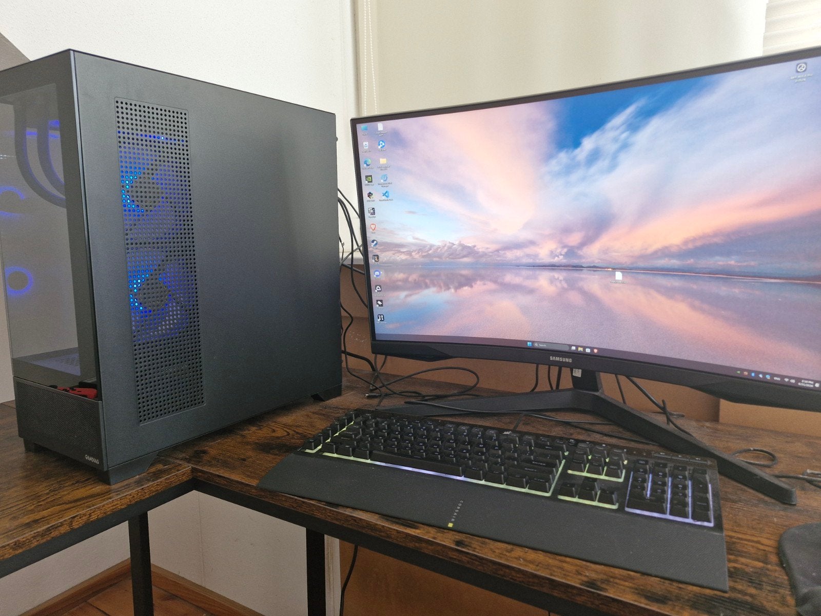 Gaming PC met Ryzen 9 5900X, RTX 5070 Ti, 32GB RAM + Monitor, Gebruikt, 32 GB, 2TB SSD, Gaming