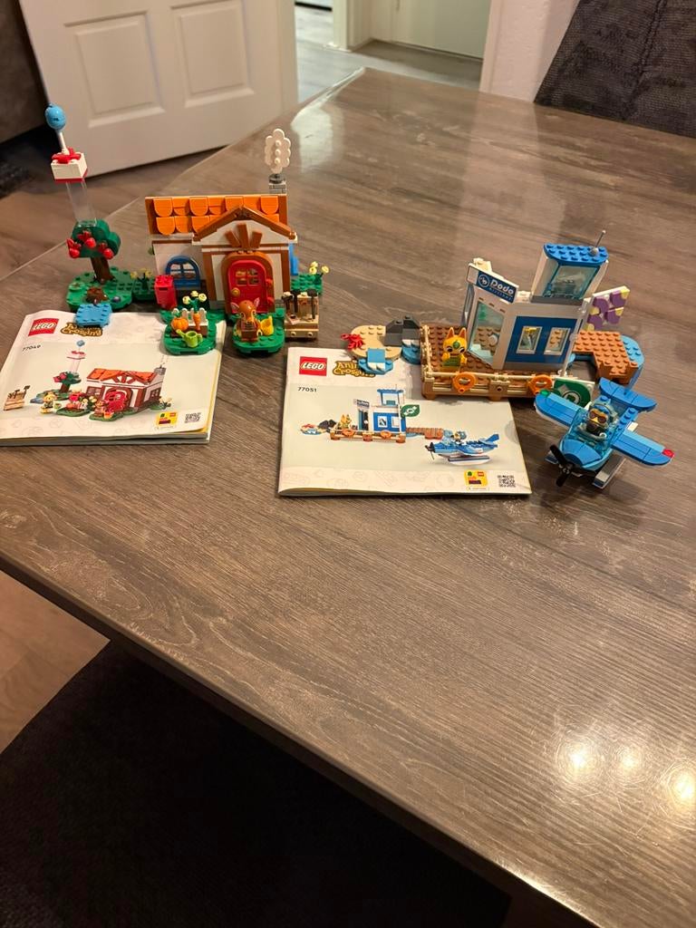 2 leuke complete sets van annimal crossing, Kinderen en Baby's, Speelgoed | Duplo en Lego, Ophalen of Verzenden, Zo goed als nieuw