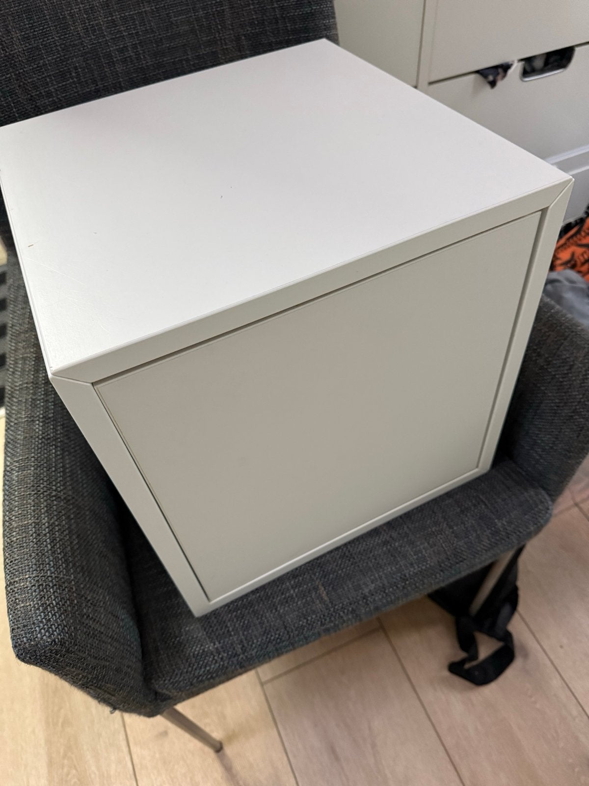 IKEA Eket kastje wit met deur en ophangbeugel 35x35x35, Huis en Inrichting, Ophalen, Gebruikt
